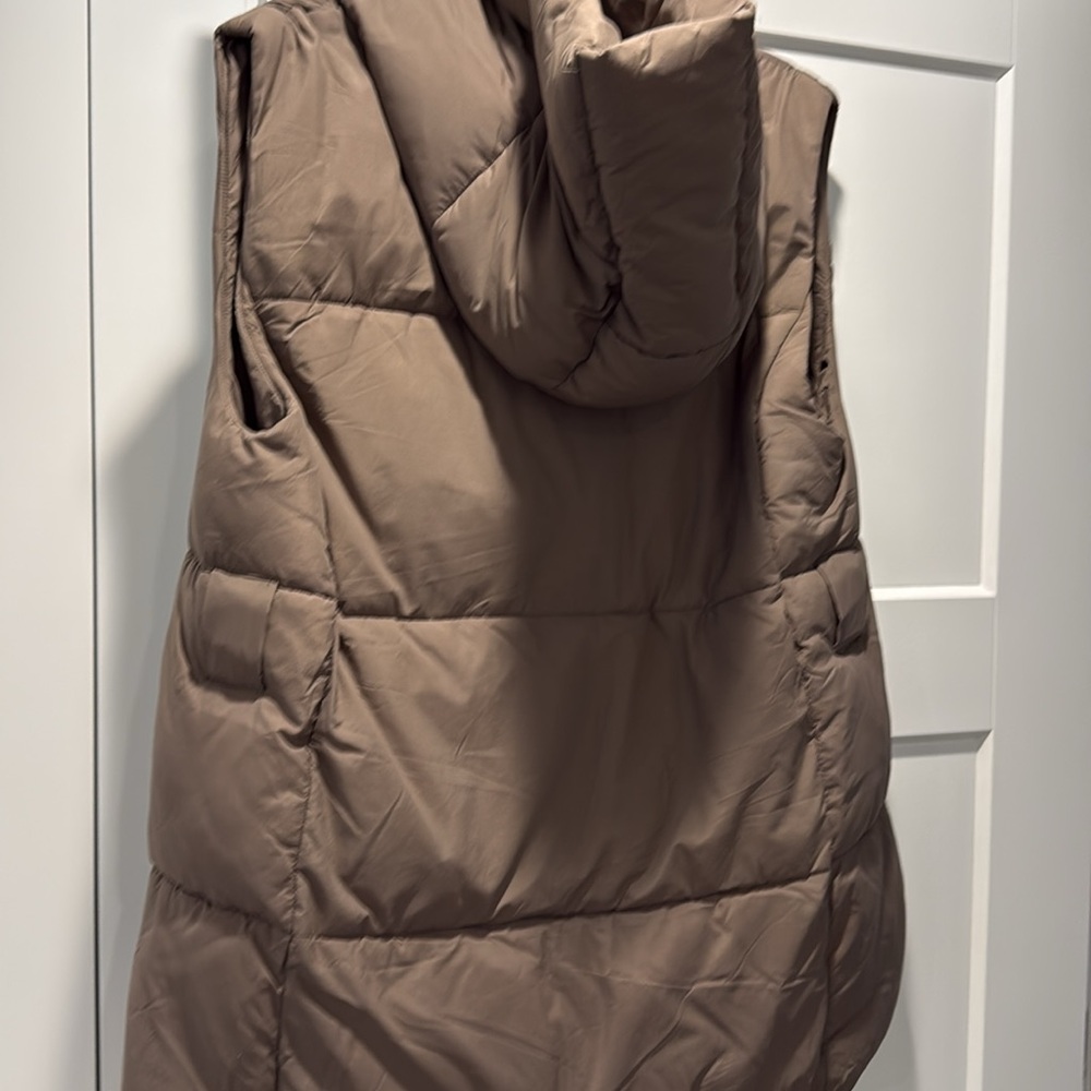 Gap puffer vest with hood - Picture 6 of 7